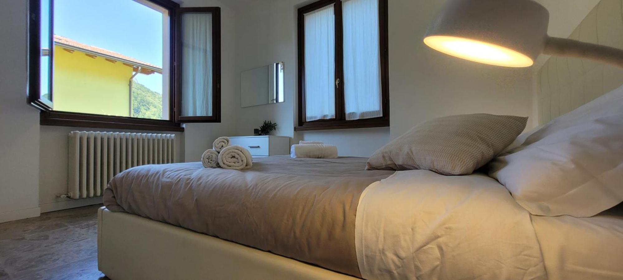 Terrazza Fucinetta Apartment Introbio Exterior photo