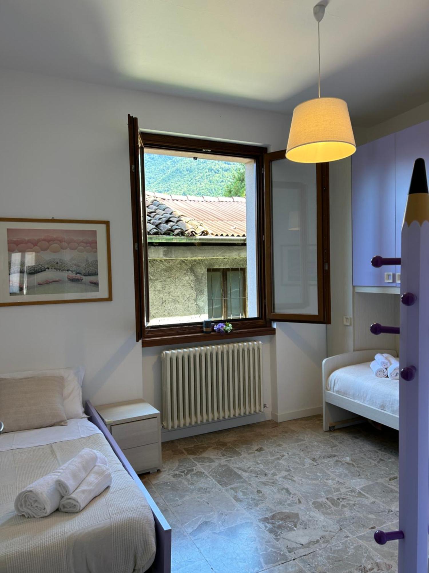 Terrazza Fucinetta Apartment Introbio Exterior photo