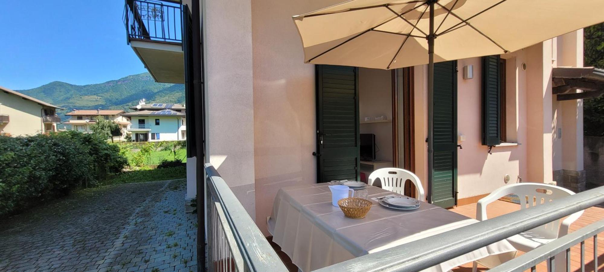 Terrazza Fucinetta Apartment Introbio Exterior photo