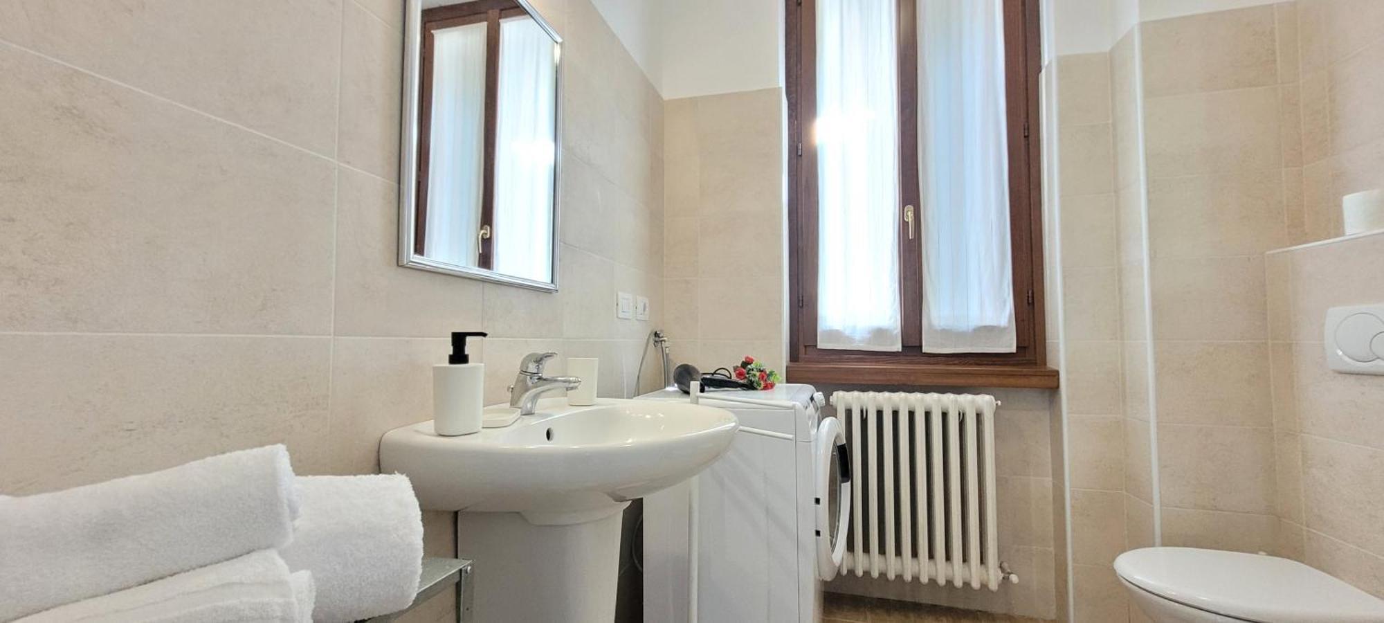 Terrazza Fucinetta Apartment Introbio Exterior photo