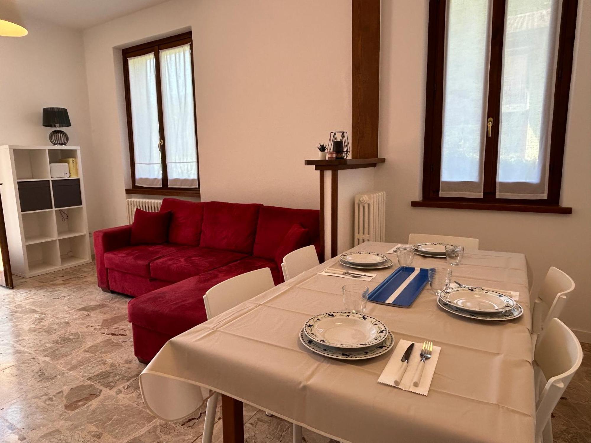 Terrazza Fucinetta Apartment Introbio Exterior photo