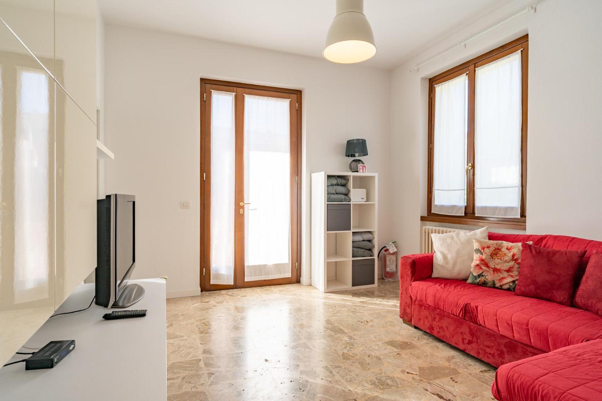 Terrazza Fucinetta Apartment Introbio Exterior photo