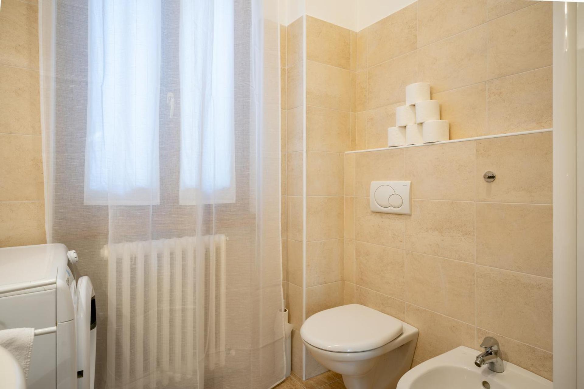 Terrazza Fucinetta Apartment Introbio Exterior photo